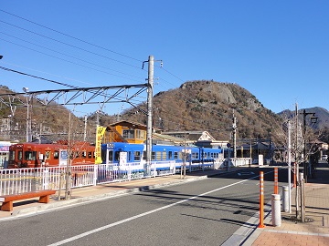 �匎�w�Ɗ�a�R