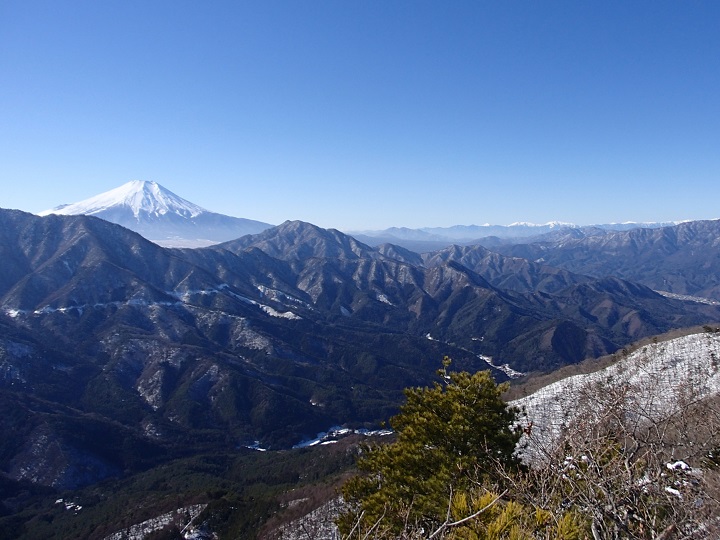 �Ԋ�i���R�j���猩���x�m�R�Ɠ�A���v�X