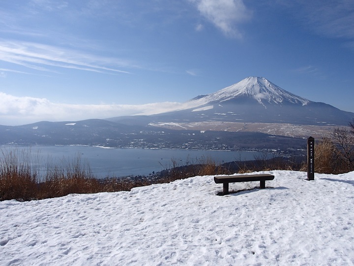 �啽�R���猩���x�m�R�ƎR����