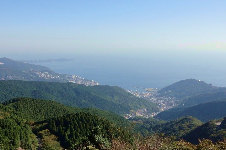 �M�C���ʂ̓W�]