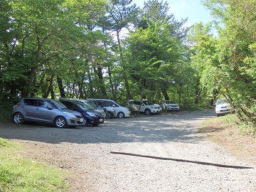 ��������������R�ւ̒��ԃX�y�[�X