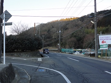 �����_��