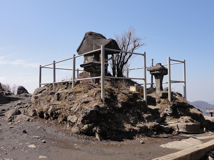 �����R���𕪂���3�̒��@�_��