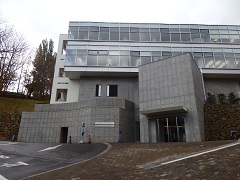 ���[�v�E�F�C�R�[�w