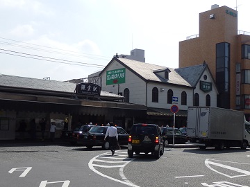 ���q�w����