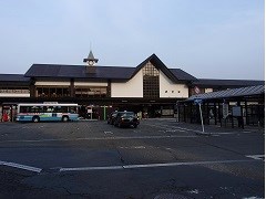 ���q�w����