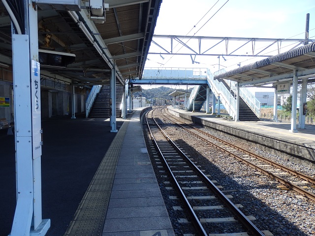 ���[���E��q�w