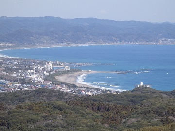 ���ˎR���猩�����˕l