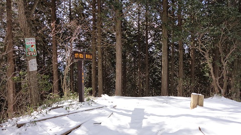 �N���m���R