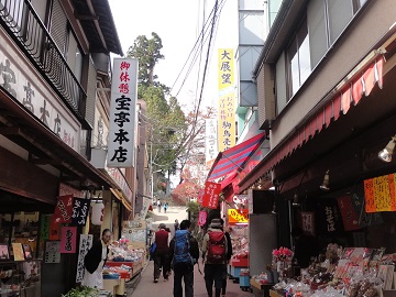 �y�Y����