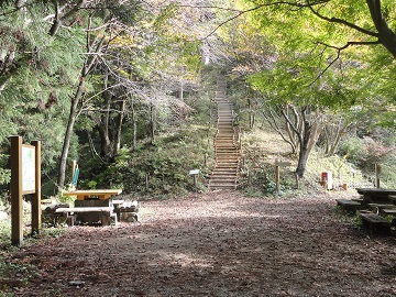 �~�ˎR���n