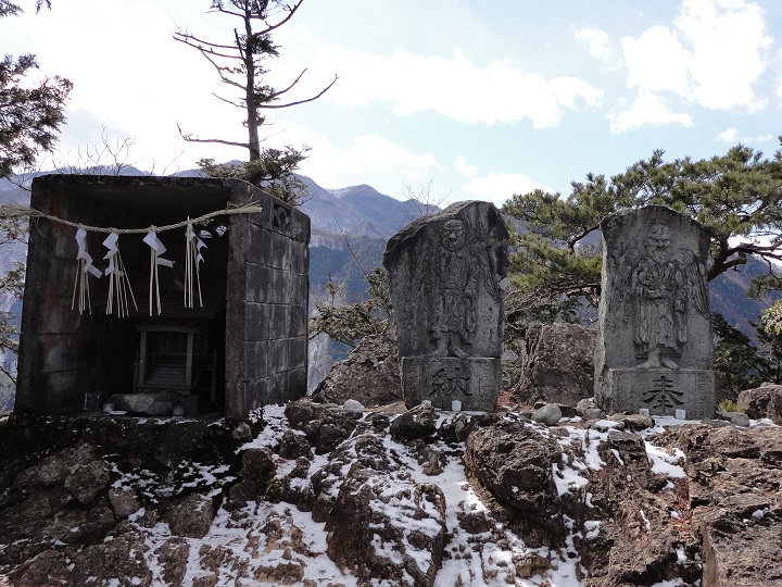 �V���_��