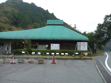 ���O�򎩑R����