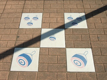 ��R�̃R�}�Q��