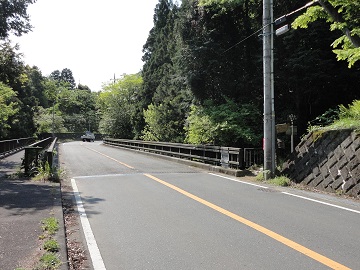 �O��O�c��̓o�R��