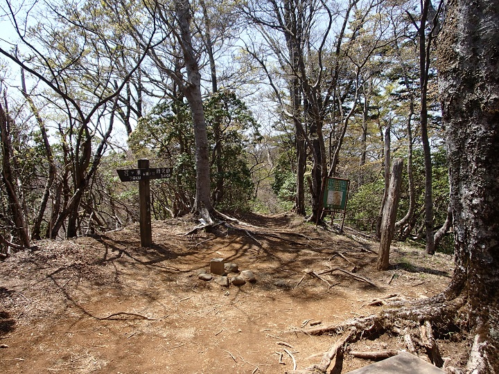 �O��O�c��E�{�ԃm��